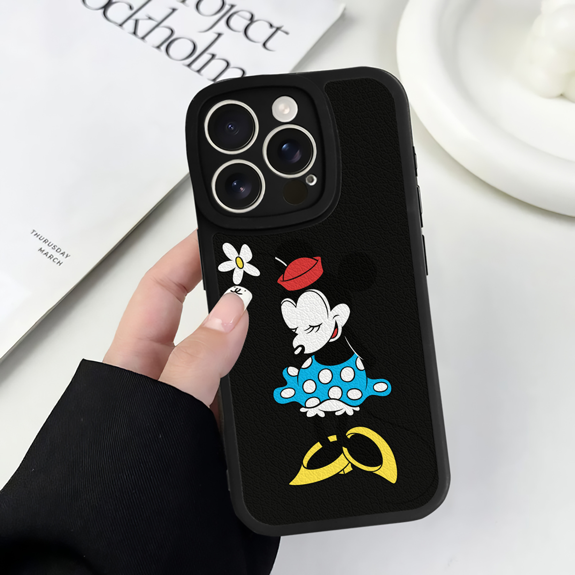 （画像用） ミッキーマウス Mickey Mouse 【iPhone 16シリーズ対応】シリコンスマホケース（レザー調） 材質：シリコン